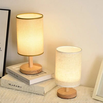 Lampe de table en bois