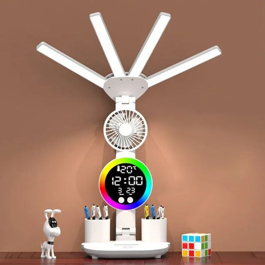 Lampes de bureau entre cube rubik et chien